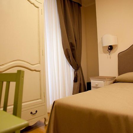 Residenza Dei Gracchi Hotell Rom Exteriör bild